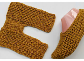 Mustard Flat Slipper Socks Free Knitting Pattern and Video Tutorial