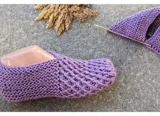 Viola Flat Slippers Free Knitting Pattern and Video Tutorial