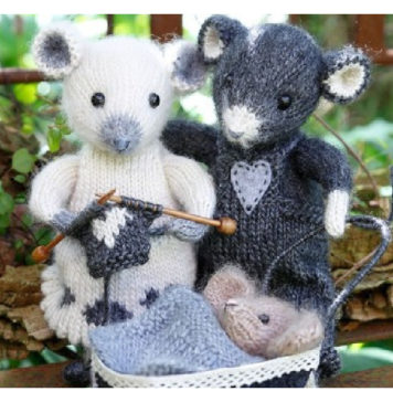 Mouse Anna and Peter Free Knitting Pattern