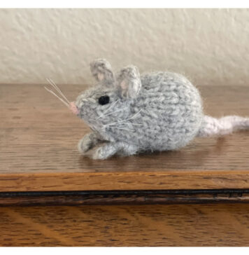 Victorian Mouse Free Knitting Pattern