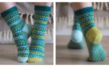 Popinjay Socks Free Knitting Pattern